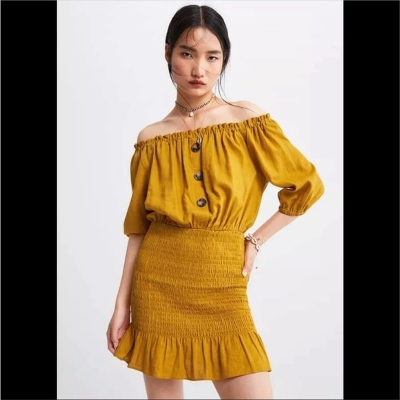 Zara smocked mustard off the shoulder dress NEW - Picture 3 of 12